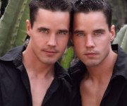 gay-twins